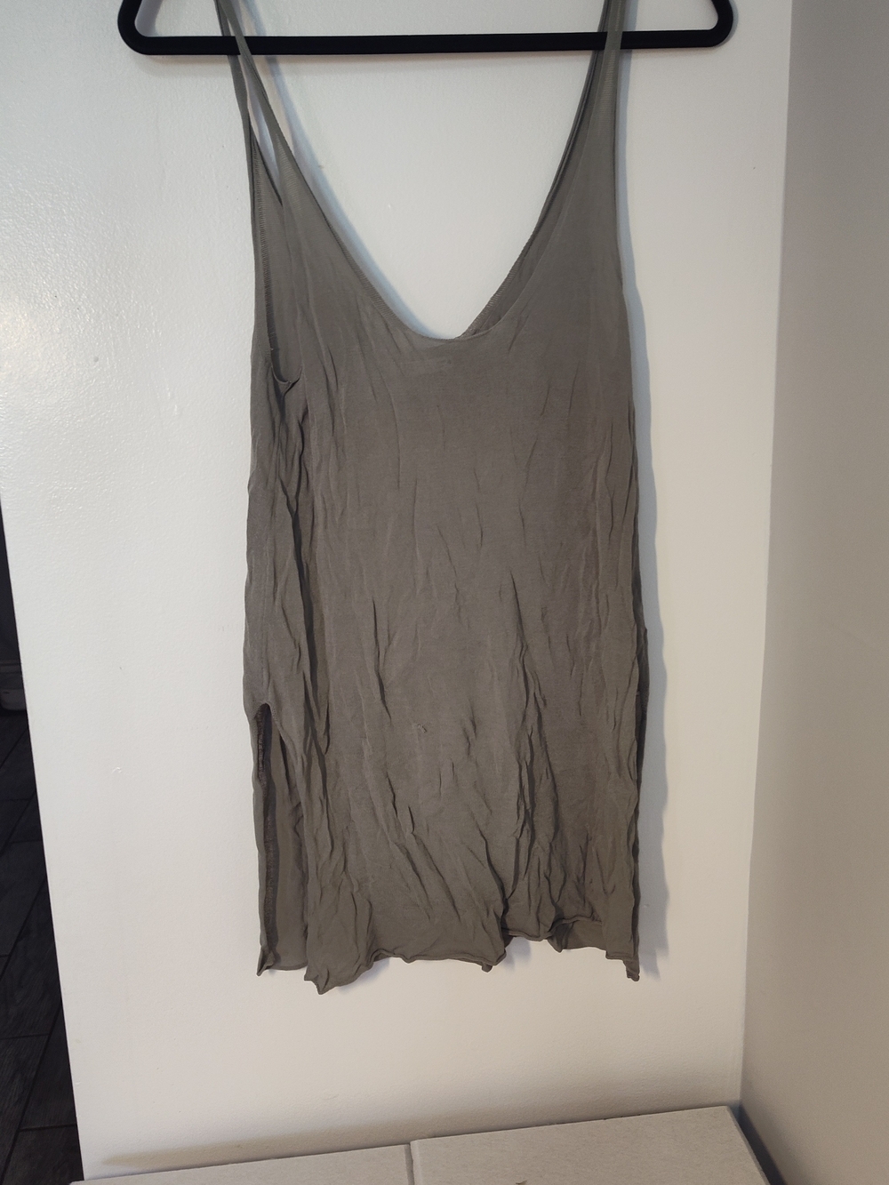 Zara Olive Slip Midi Dress with V-Neck #400